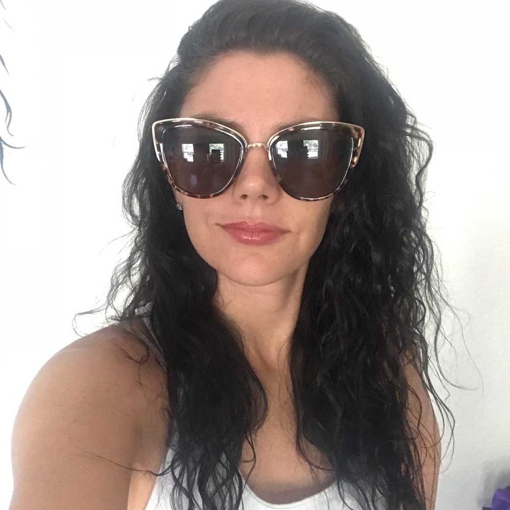 Quay tortious fun cat eye sunglasses